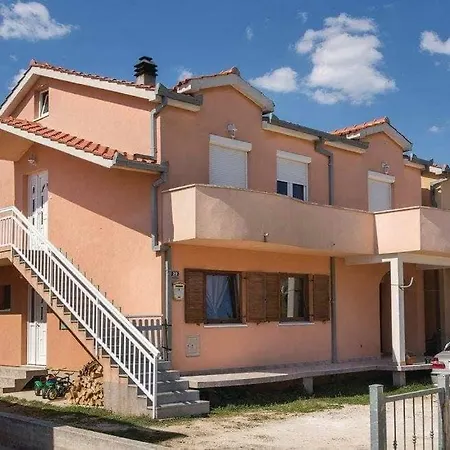 Apartamento Apartman B&d *